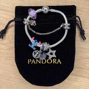 Original Pandora bracelet with its bag plus set of charms. Silver 925ALE.